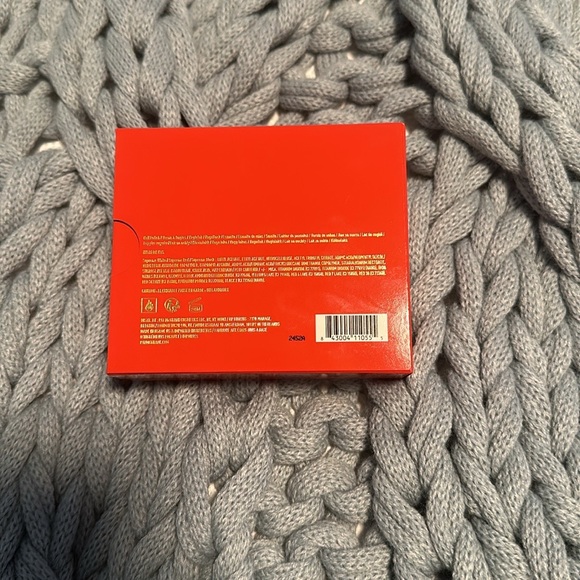 Supreme - Picture 3 of 4